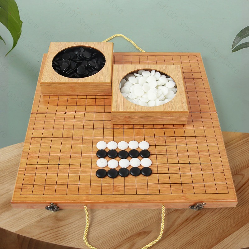 Board Game Zenith - 19-Wege-Backgammon-Spielbrett in Schwarz-Weiß für Strategisches Denken